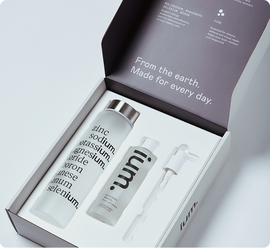 Welcome Kit with Glass Carafe